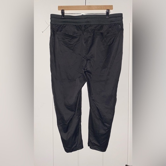 The North Face Aphrodite Motion Women XXL Athletic‎ Stretch Pants Hiking Trails - Picture 8 of 8